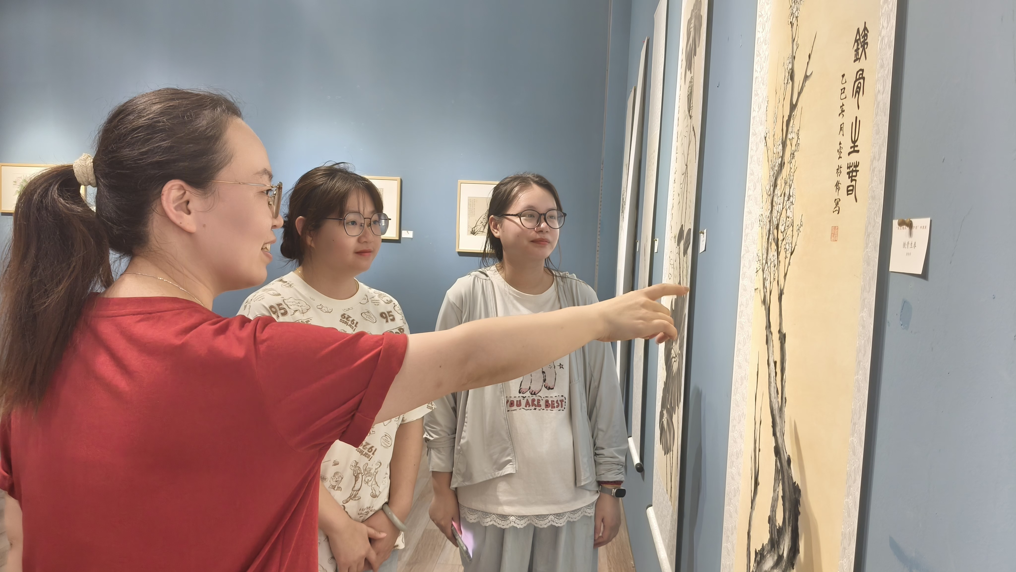 书画展现场.jpg 书画展现场.jpg